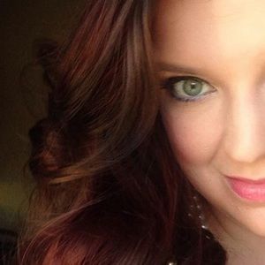 Meet your Posher, Jacqueline